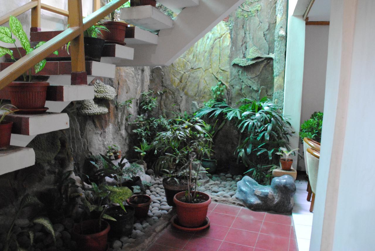 Hotel Wisata Baru Serang Buitenkant foto