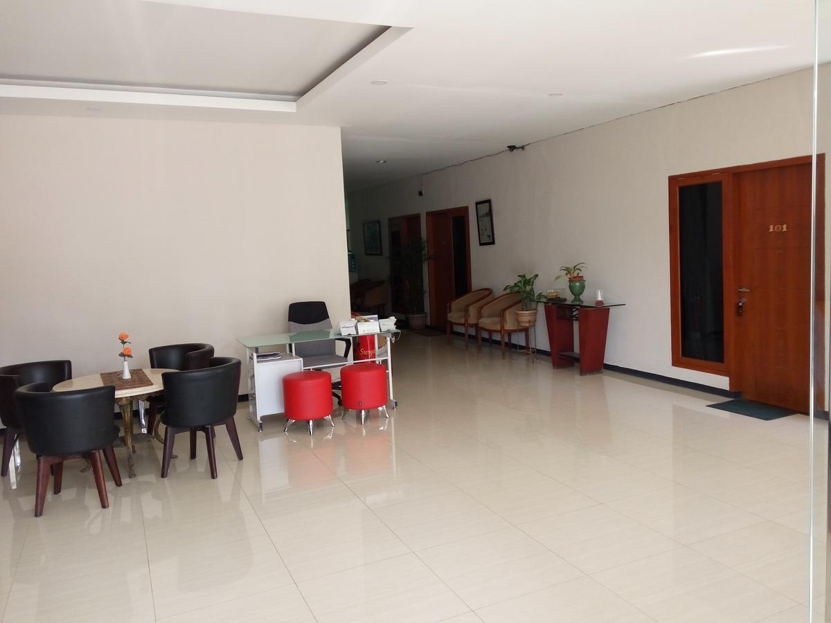 Hotel Wisata Baru Serang Buitenkant foto