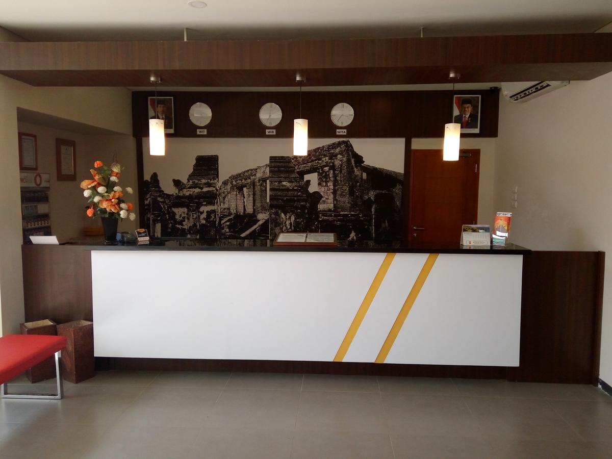 Hotel Wisata Baru Serang Buitenkant foto